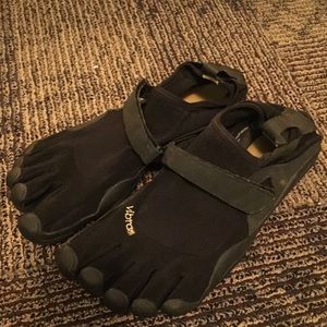 Vibram Five Fingers toe shoes